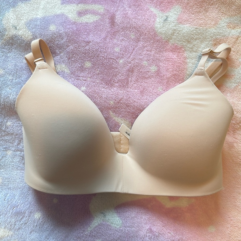 Victoria secret pink wear everywhere wireless lightly lined bra